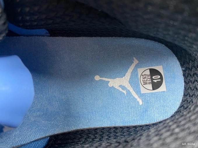 1st Kicks (11 Gift Flight of Jordan 29) 717602-900 Ultimate 0821